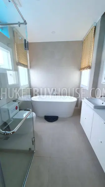 RAW22890: Brand New 3-Bedroom Pool Villa with Heated Jacuzzi near Nai Harn, Phuket. 照片 #17