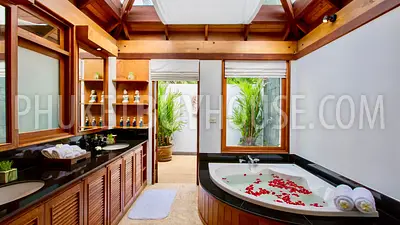SUR22891: Sea View 5-bedroom Thai Villa with 12m Pool on Surin Hill. Fotoğraf #37