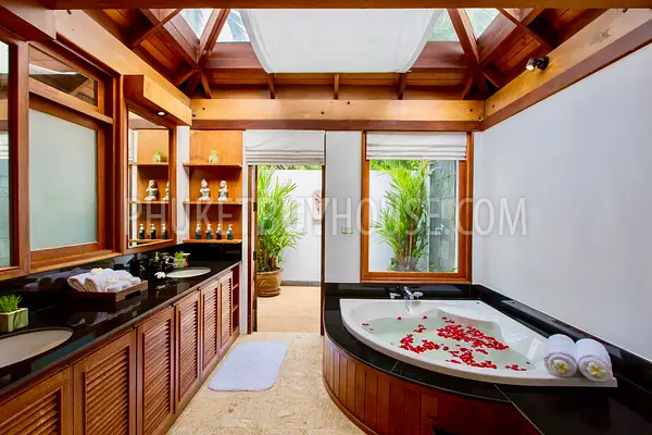 SUR22891: Sea View 5-bedroom Thai Villa with 12m Pool on Surin Hill. Fotoğraf #37