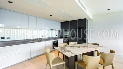 PAT22895: Sea View Penthouse with Private Rooftop Terrace Near Patong. Fotoğraf #7