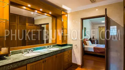 LAG22897: Spacious 3-Bedroom Lake Area Townhouse with Large Pool, Garden, and Private Parking. 照片 #25