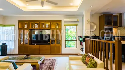 LAG22897: Spacious 3-Bedroom Lake Area Townhouse with Large Pool, Garden, and Private Parking. 照片 #9