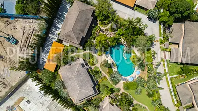 LAG22897: Spacious 3-Bedroom Lake Area Townhouse with Large Pool, Garden, and Private Parking. 照片 #2
