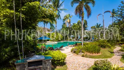 LAG22897: Spacious 3-Bedroom Lake Area Townhouse with Large Pool, Garden, and Private Parking. 照片 #49