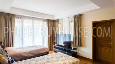 LAG6874: 4-Bedroom Balinese-Style Villa with Private Pool Near Bang Tao Beach, Laguna. Photo #20