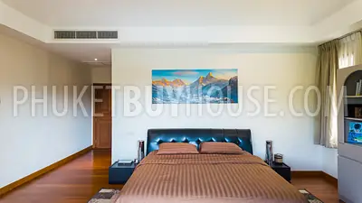 LAG6874: 4-Bedroom Balinese-Style Villa with Private Pool Near Bang Tao Beach, Laguna. Photo #10