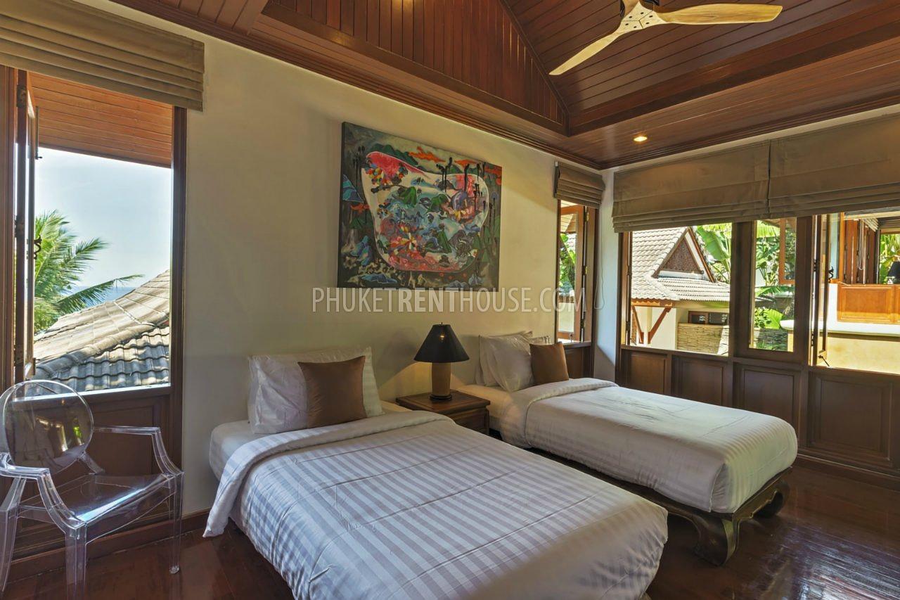 KAT8422: An Ocean Front Luxury 8 Bedroom Villa in 5 minute walk to Kata Beach. Photo #5