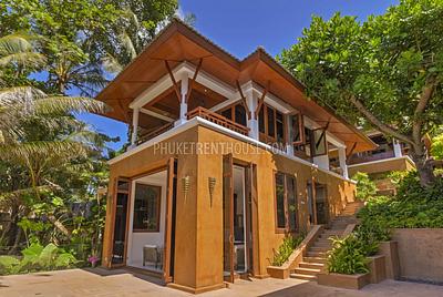 KAT8422: An Ocean Front Luxury 8 Bedroom Villa in 5 minute walk to Kata Beach. Photo #15
