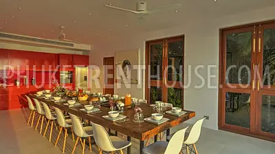 KAT8422: An Ocean Front Luxury 8 Bedroom Villa in 5 minute walk to Kata Beach. Photo #9