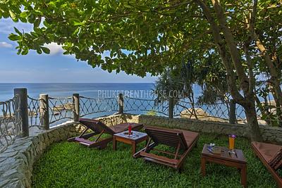 KAT8422: An Ocean Front Luxury 8 Bedroom Villa in 5 minute walk to Kata Beach. Photo #11