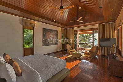 KAT8422: An Ocean Front Luxury 8 Bedroom Villa in 5 minute walk to Kata Beach. Photo #23