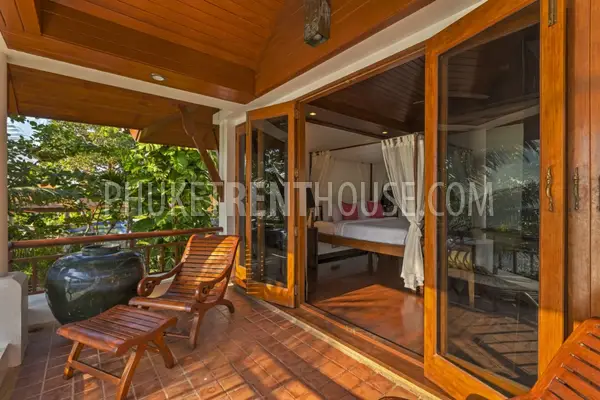 KAT8422: An Ocean Front Luxury 8 Bedroom Villa in 5 minute walk to Kata Beach. Photo #24