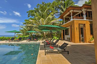 KAT8422: An Ocean Front Luxury 8 Bedroom Villa in 5 minute walk to Kata Beach. Photo #28