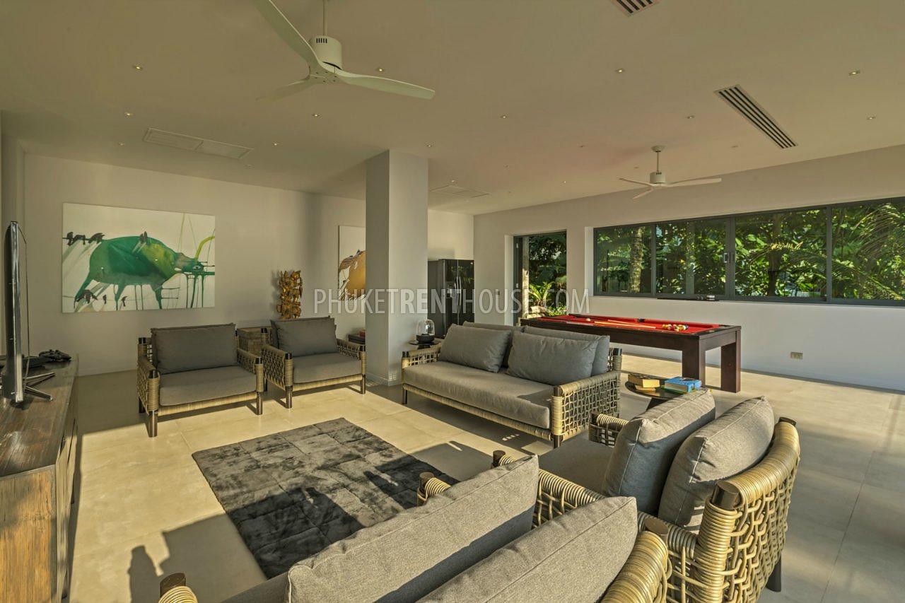 KAT8422: An Ocean Front Luxury 8 Bedroom Villa in 5 minute walk to Kata Beach. Photo #20