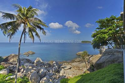 KAT8422: An Ocean Front Luxury 8 Bedroom Villa in 5 minute walk to Kata Beach. Photo #30