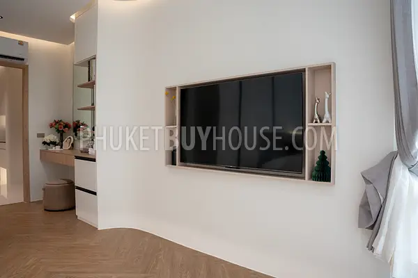 BAN22772: 1-Bedroom Hotel-Style Residence Near Bang Tao Beach with Five-Star Facilities and High ROI Potential. Photo #10