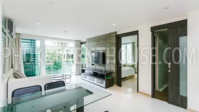 PAT8493: 1 Bedroom Seaview & Mountain View Apartment in Patong. Photo #9