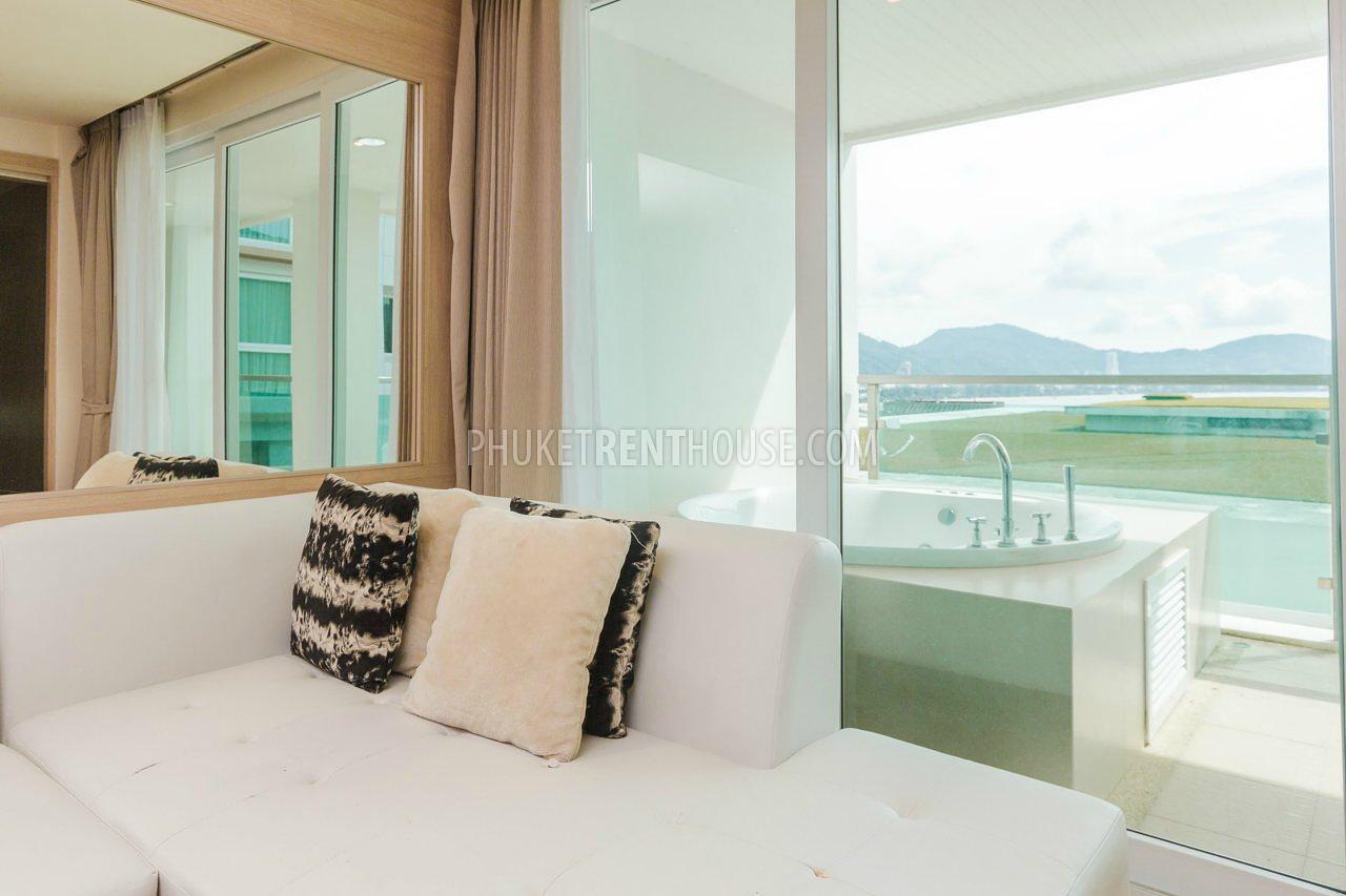 PAT8494: Two Bedroom Apartment with Jacuzzi in Patong. Photo #10