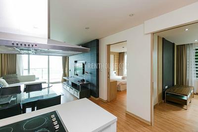 PAT8494: Two Bedroom Apartment with Jacuzzi in Patong. Photo #17