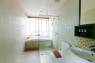 PAT8494: Two Bedroom Apartment with Jacuzzi in Patong. Photo #24