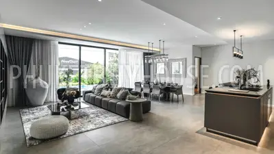 BAN7290: 4 Bedroom Villa with Expansive Greenery, Modern Architecture and Exceptional Facilities in Bangtao. Fotoğraf #17