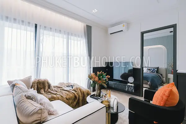BAN21868: Two Bedroom Condominium Close To Bang Tao Beach. Photo #3