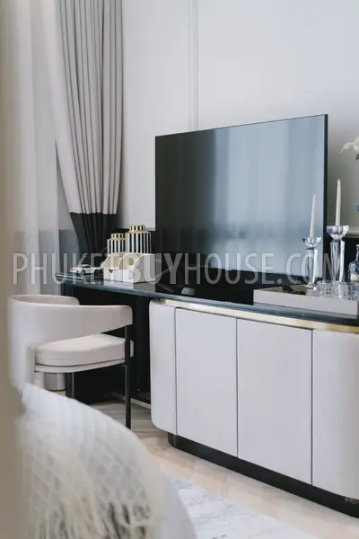 BAN21868: Two Bedroom Condominium Close To Bang Tao Beach. Photo #15