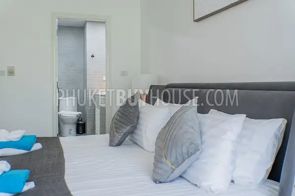 LAG22782: Spacious 2-Bedroom Apartment Surrounded by Tropical Gardens Near Bang Tao Beach. Photo #4