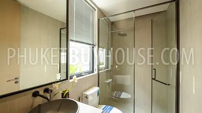 KAT22627: Elegant Double Master Bedroom Villa with Expansive Indoor-Outdoor Living in Kata. Fotoğraf #26