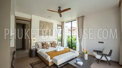 KAT22627: Elegant Double Master Bedroom Villa with Expansive Indoor-Outdoor Living in Kata. Fotoğraf #5