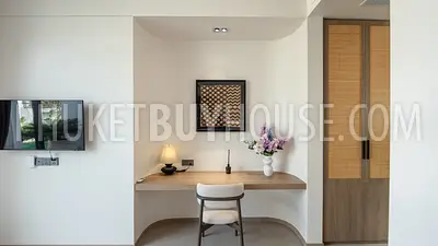 KAT22627: Elegant Double Master Bedroom Villa with Expansive Indoor-Outdoor Living in Kata. Fotoğraf #6