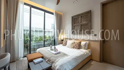 KAT22627: Elegant Double Master Bedroom Villa with Expansive Indoor-Outdoor Living in Kata. Fotoğraf #15