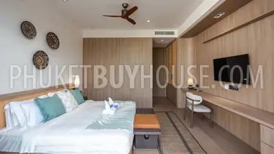 KAT22627: Elegant Double Master Bedroom Villa with Expansive Indoor-Outdoor Living in Kata. Fotoğraf #21