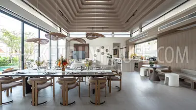 KAT22627: Elegant Double Master Bedroom Villa with Expansive Indoor-Outdoor Living in Kata. Fotoğraf #22