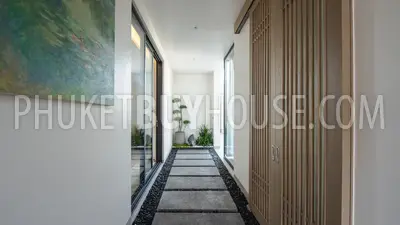 KAT22627: Elegant Double Master Bedroom Villa with Expansive Indoor-Outdoor Living in Kata. Fotoğraf #45