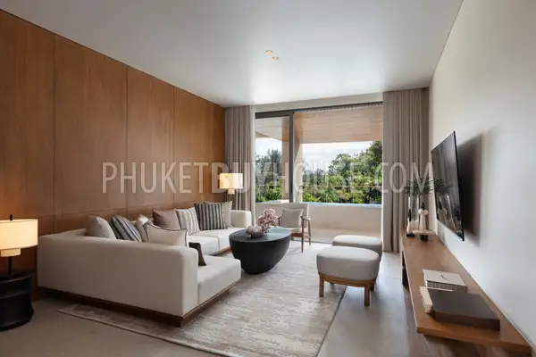 LAY22471: Elegant 3-Bedroom Condominium with Expansive Living Space. Photo #4