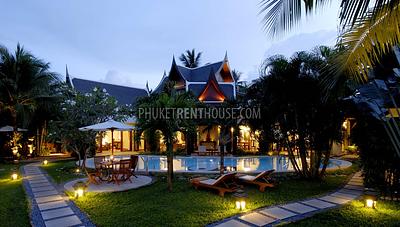 BAN10115: 8 Bedrooms Luxury Villa next to Bang Tao beach with full service. Photo #2