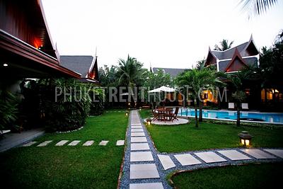 BAN10115: 8 Bedrooms Luxury Villa next to Bang Tao beach with full service. Photo #4