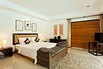 BAN10115: 8 Bedrooms Luxury Villa next to Bang Tao beach with full service. Thumbnail #24