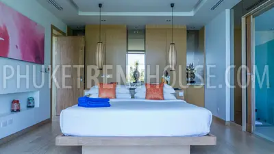 BAN10141: Luxury 2 Bedroom Penthouse right on BangTao Beach. Fotoğraf #6