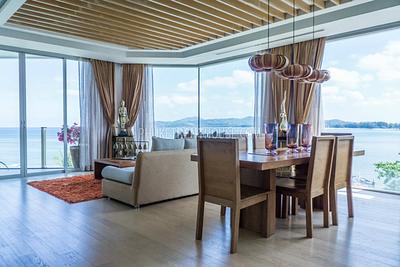 BAN10141: Luxury 2 Bedroom Penthouse right on BangTao Beach. Photo #23