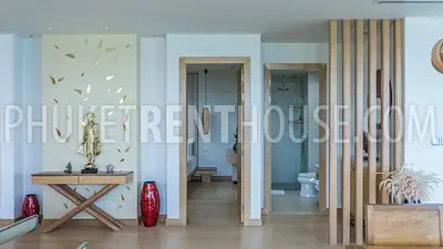 BAN10141: Luxury 2 Bedroom Penthouse right on BangTao Beach. Fotoğraf #37