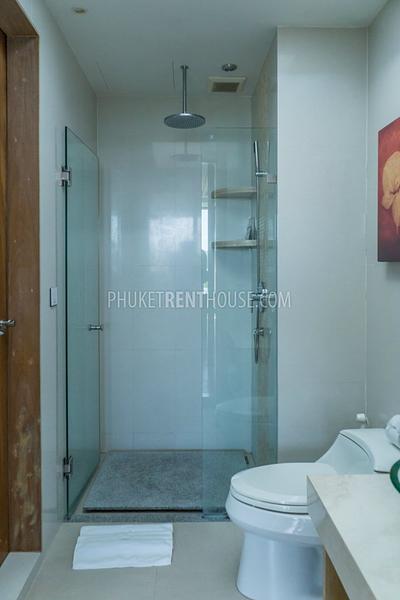 BAN10141: Luxury 2 Bedroom Penthouse right on BangTao Beach. Photo #32