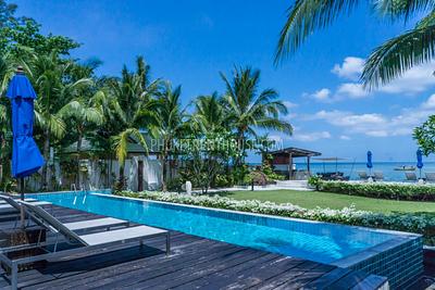 BAN10141: Luxury 2 Bedroom Penthouse right on BangTao Beach. Photo #45