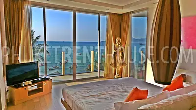 BAN10141: Luxury 2 Bedroom Penthouse right on BangTao Beach. Fotoğraf #56