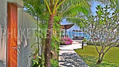 BAN10141: Luxury 2 Bedroom Penthouse right on BangTao Beach. Fotoğraf #59