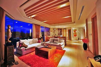 BAN10141: Luxury 2 Bedroom Penthouse right on BangTao Beach. Photo #72