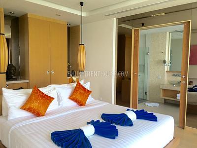 BAN10141: Luxury 2 Bedroom Penthouse right on BangTao Beach. Photo #94