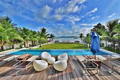 BAN10141: Luxury 2 Bedroom Penthouse right on BangTao Beach. Photo #137