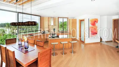 BAN10141: Luxury 2 Bedroom Penthouse right on BangTao Beach. Fotoğraf #138